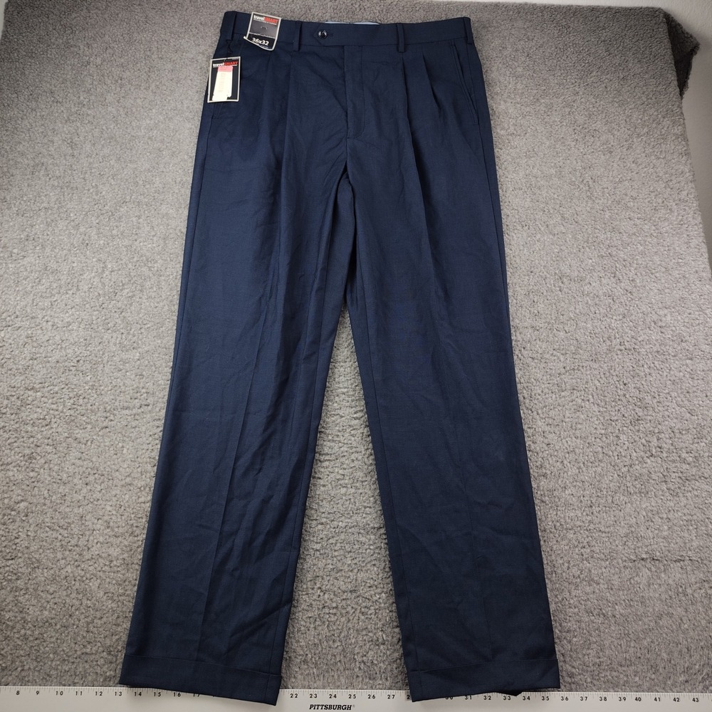Roundtree & Yorke TravelSmart Men 36x32 Navy Blue Pleated Dress Pants Cuffed NWT